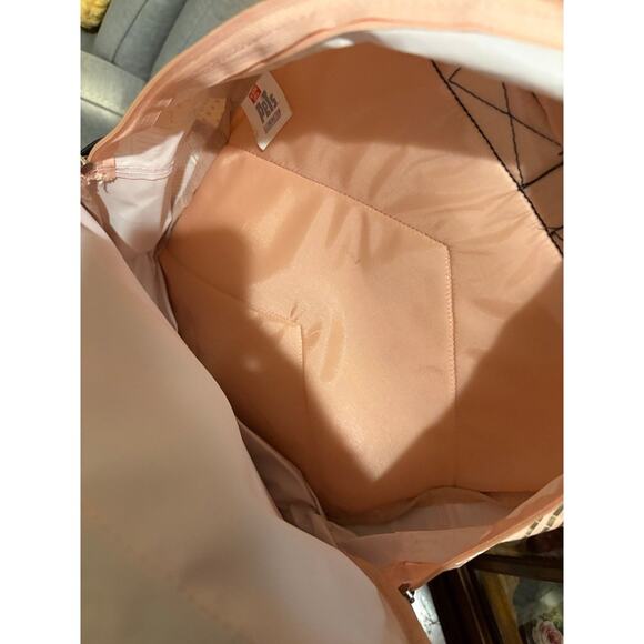 Girls Pets Life Backpack with water bottle holder on side and front pocket - Picture 3 of 5